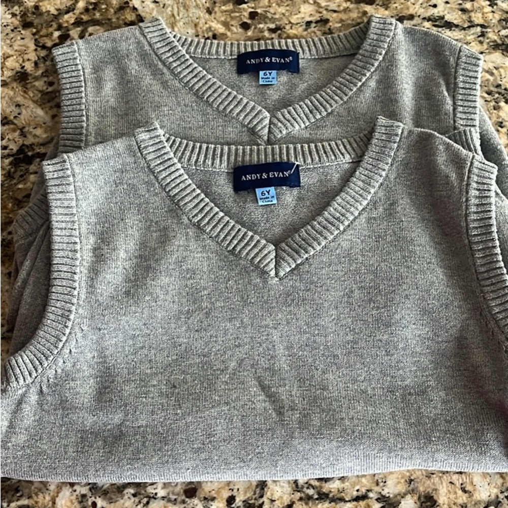 Andy & Evan Classic Gray Knit Vest Set‎